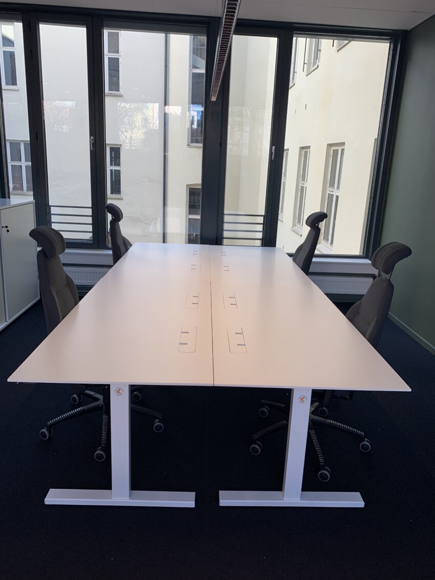 COMPACT 2 SIT & STAND TABLE - WHITE - Bilde 15