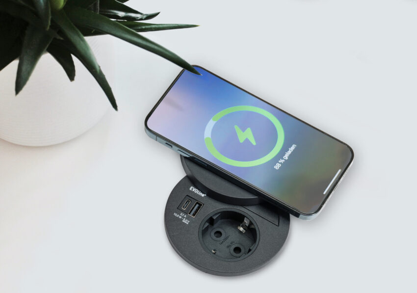 Kenson Circle80 DisQ - 1xStikk, 2xUSB (A+C, 2.1A), trådløs lader, hvit - Bilde 2